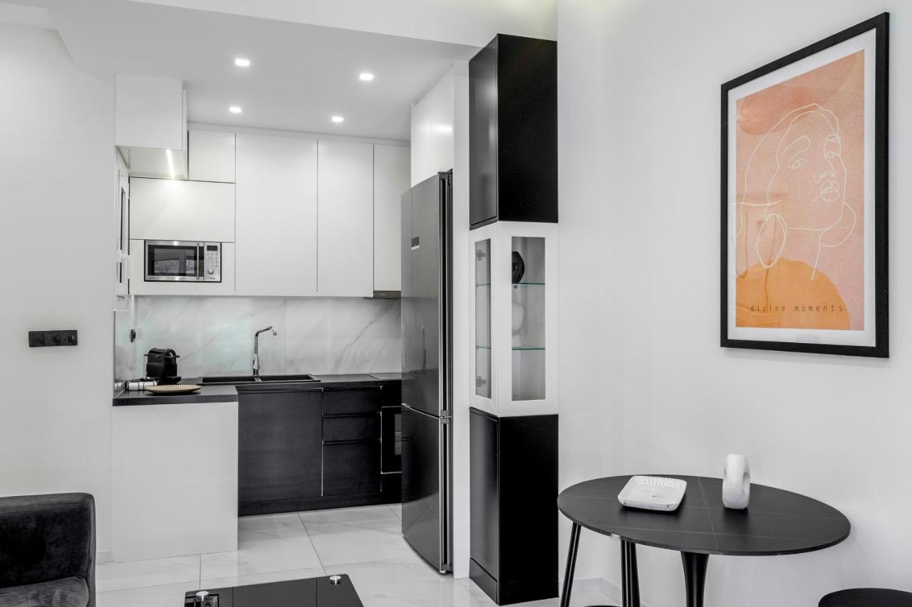 Central 2Br Apartment In The Heart Of Ateny Zewnętrze zdjęcie