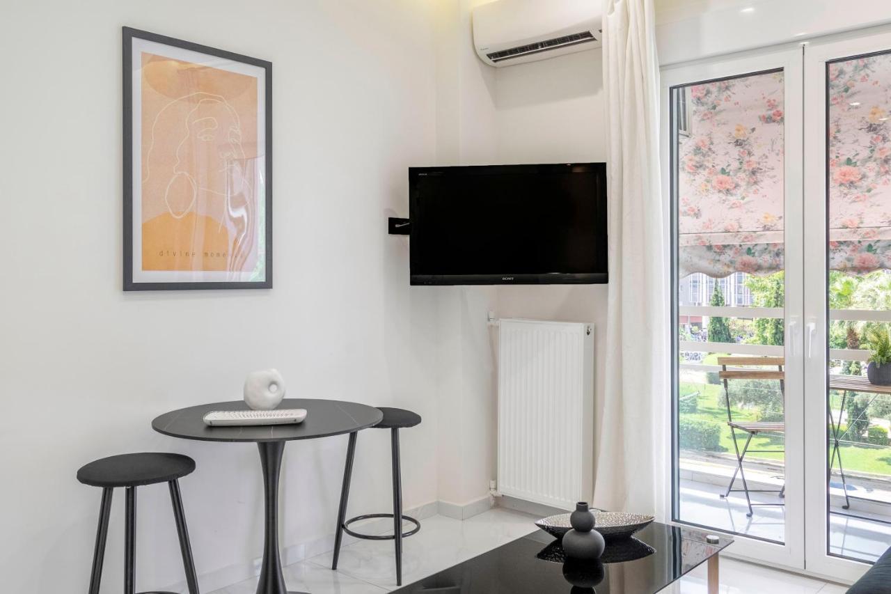 Central 2Br Apartment In The Heart Of Ateny Zewnętrze zdjęcie